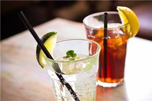 夏季出汗多，肾不好的人应远离这4种饮水方式，尤其警惕酒精饮料